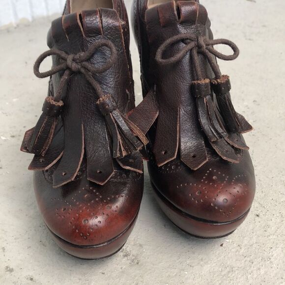 Frye Naiya Kiltie  - Picture 4 of 8